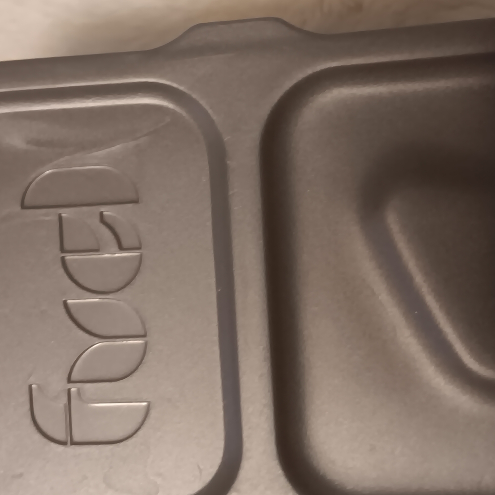 Tupperware Violet St Box - Picture 3 of 3
